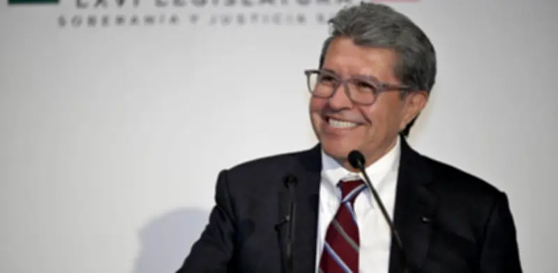 Ricardo Monreal destaca al automovilismo como motor de desarrollo deportivo y social