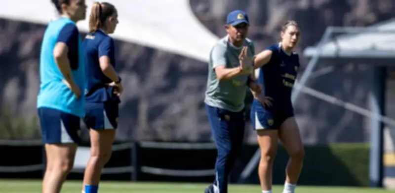 Roberto Medina lidera la revolución de Pumas Femenil con mentalidad campeona