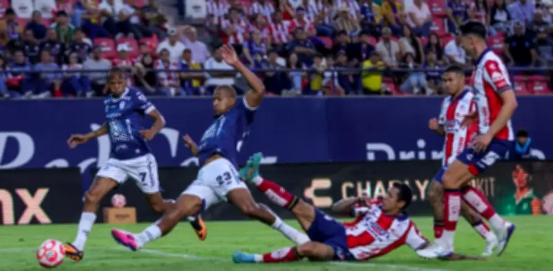 Rondón se venga del VAR y rescata empate para Pachuca ante Atlético de San Luis