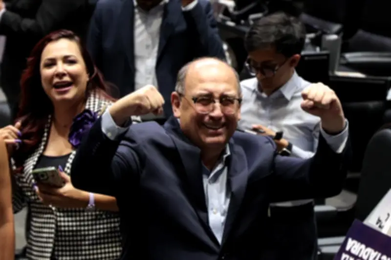 Rubén Moreira critica Plan B de Sheinbaum: 'Ejecutivo quiere regir dos poderes'