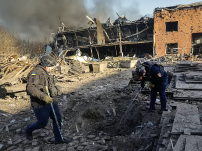 Rusia derriba 31 drones ucranianos sobre Moscú; aeropuertos suspenden operaciones