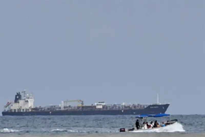 Rusia mantendrá suministro de petróleo a Cuba pese a sanciones internacionales