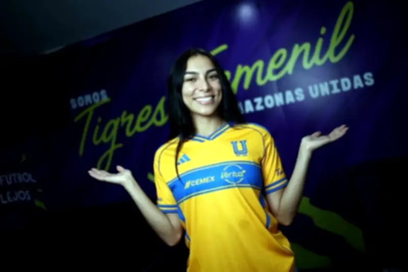 Sabrina Flores regresa a los entrenamientos de Tigres Femenil tras recuperación