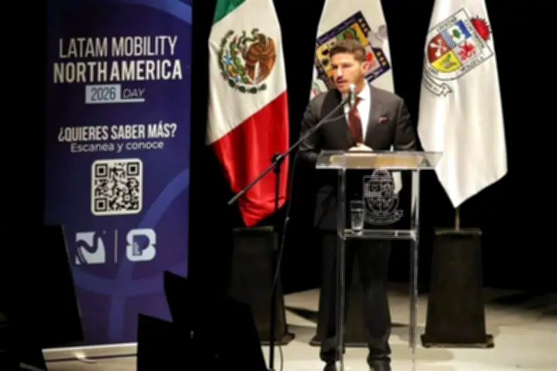 Samuel García pide alivio rápido a vialidad en Nuevo León tras caos vial