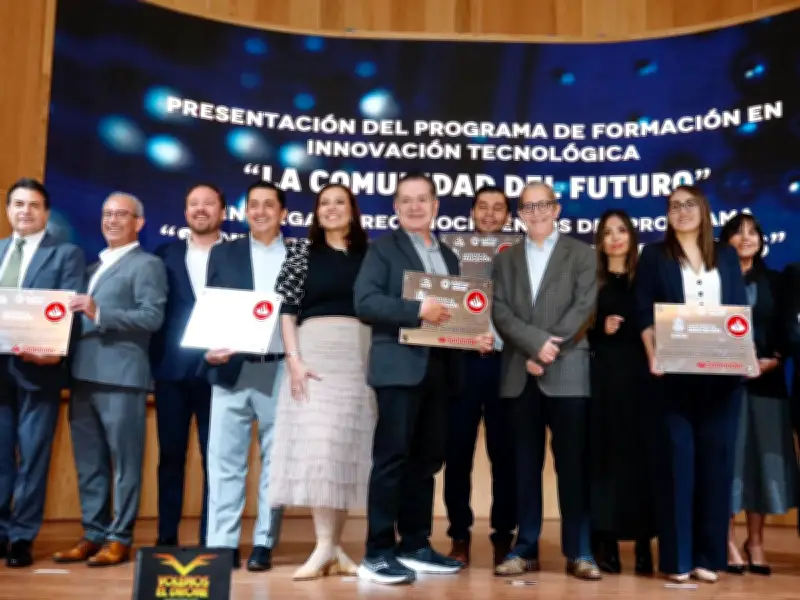 Santander y Querétaro impulsan talento digital con más de 10 mil becas tecnológicas