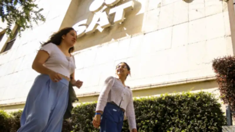 SAT 2026: Guía Completa de Gastos Médicos, Colegiaturas y Seguros Deducibles