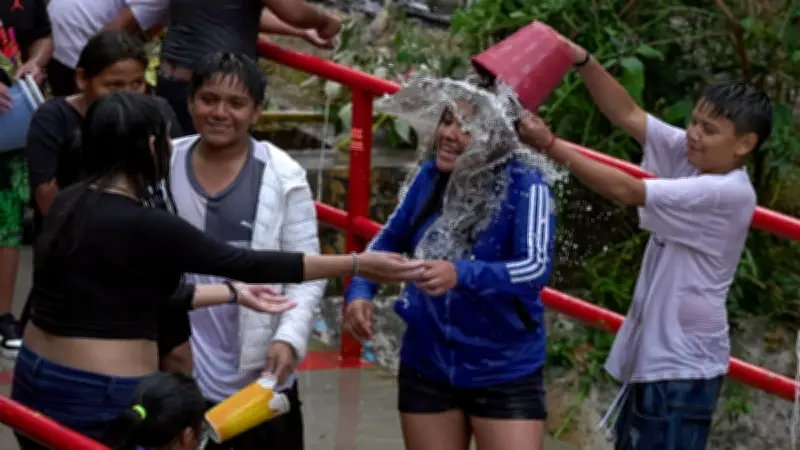 Sábado de Gloria: Significado, Fecha y Tradición del Agua en México