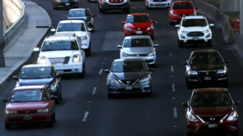 Sector automotriz mexicano registra caídas en ventas, producción y exportación en febrero 2026