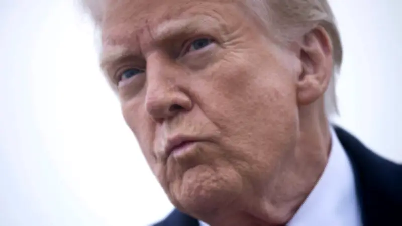 Senado de EE.UU. bloquea iniciativa para limitar poderes bélicos de Trump contra Irán