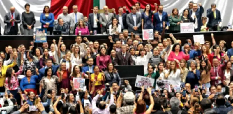 Senador del PVEM exige detener Plan B electoral y advierte fracturas en alianza con Morena