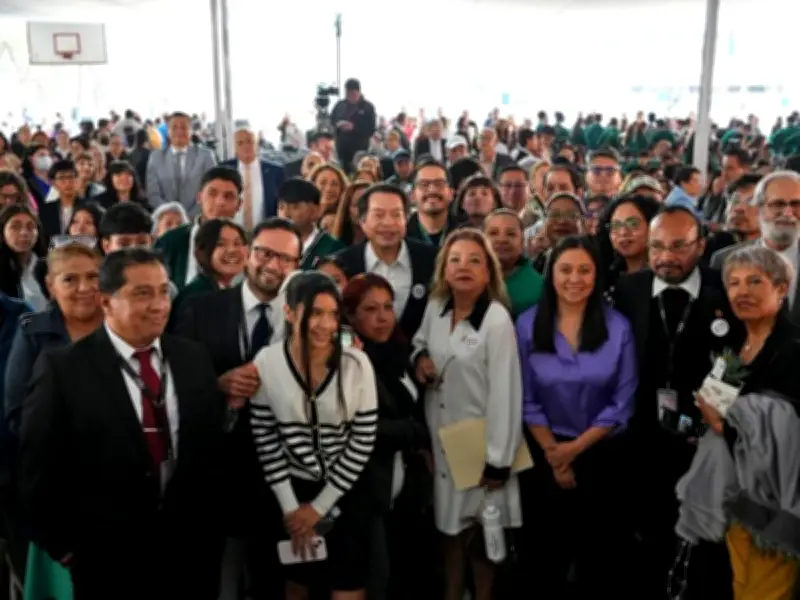 SEP celebra centenario de secundarias con anuncios de becas y nuevo sistema de ingreso