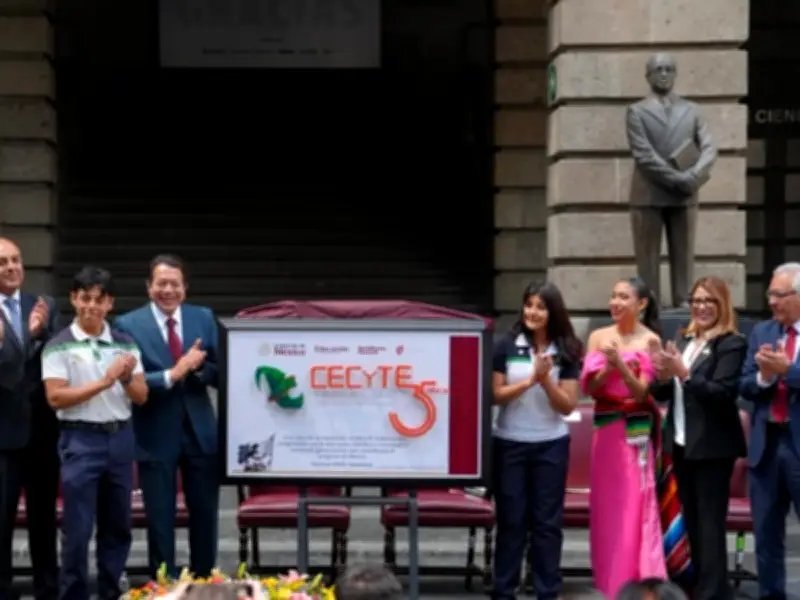 SEP refuerza acceso y permanencia educativa en conmemoración de los 35 años del CECyTE
