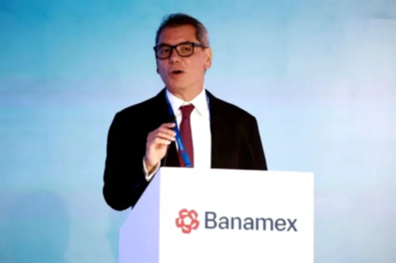 SHCP proyecta crecimiento del PIB del 3% para 2026, superando estimaciones de Banxico y OCDE