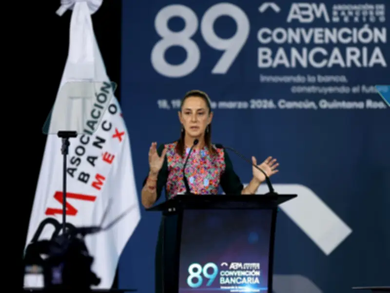 Sheinbaum Anuncia Pago Obligatorio con Tarjeta en Casetas y Gasolineras