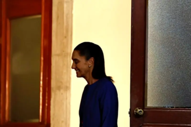 Sheinbaum atribuye rechazo del PT al Plan B electoral por temor a perder votos