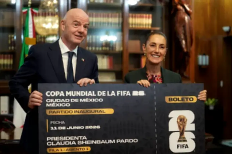 Sheinbaum lanza concurso de dominadas para ganar boletos del Mundial 2026