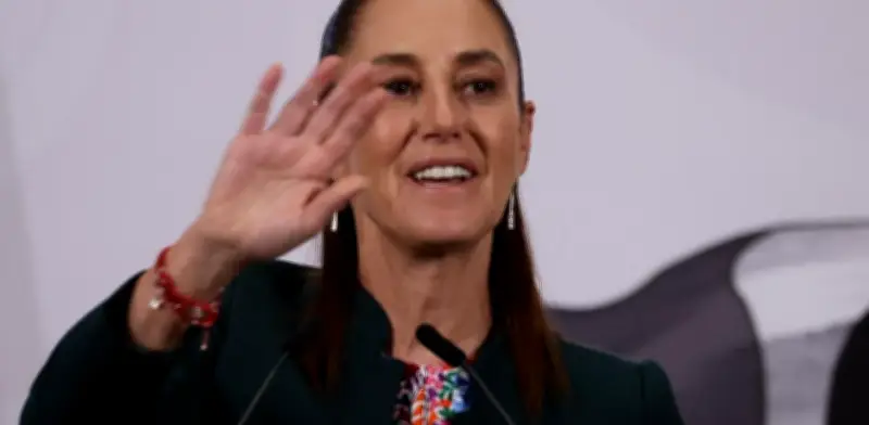 Sheinbaum rechaza demandas de la CNTE por falta de presupuesto y critica bloqueos