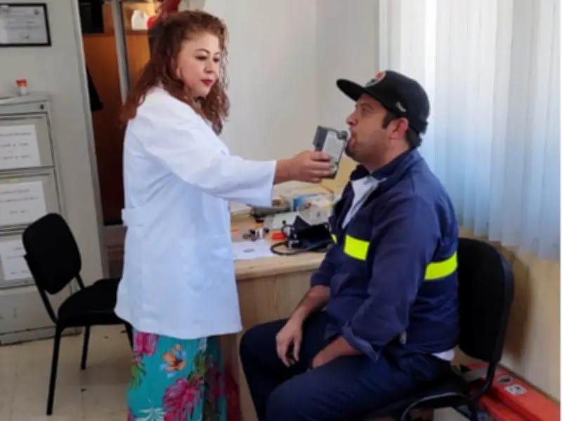 SICT Jalisco implementa exámenes médicos a choferes foráneos previo a Semana Santa