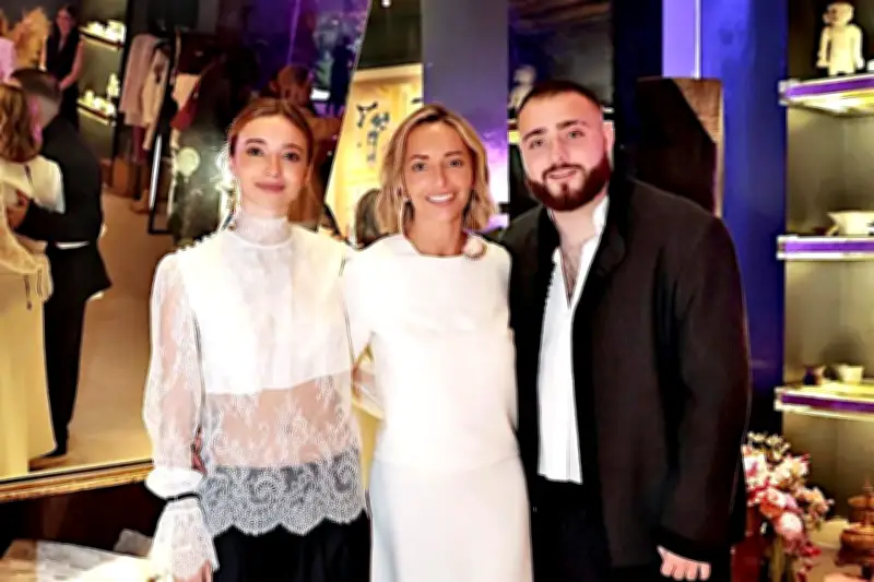 Siempre Inspirada: La Historia de una Mujer que Transforma Vidas con Arte