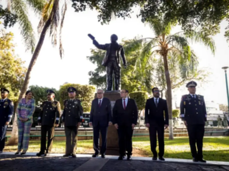 Sinaloa conmemora con ceremonia cívica el 220 aniversario del natalicio de Benito Juárez
