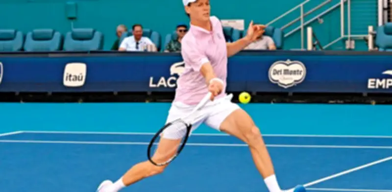 Sinner iguala récord histórico de Djokovic con 24 sets ganados consecutivos