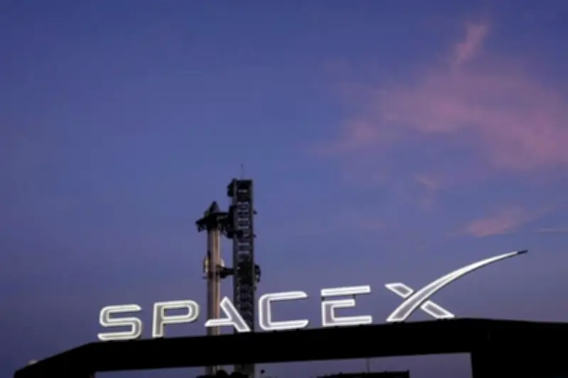 SpaceX busca recaudar hasta 75 mil mdd en su salida a bolsa