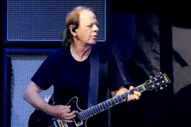 Stevie Young recibe el alta médica antes de los conciertos en Argentina