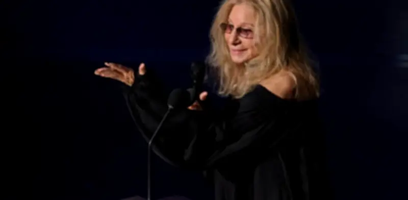 Streisand rinde emotivo homenaje a Redford con 'Tal como éramos' en los Oscar 2026