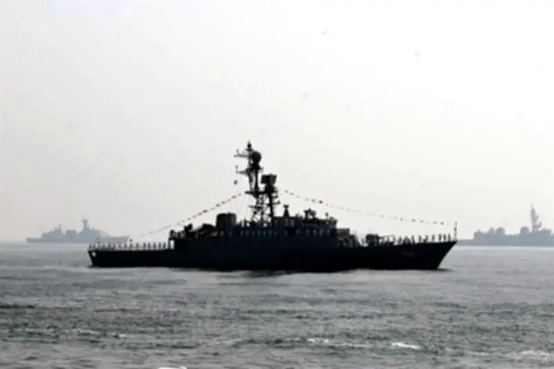 Submarino de EU hunde buque iraní frente a Sri Lanka en operación de seguridad