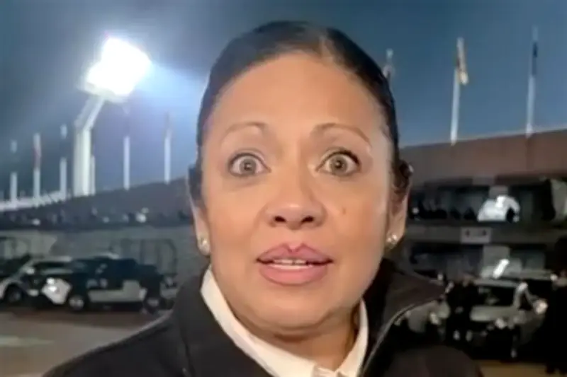 Suspenden a Lady Pepitas por insultar a policías en la Ciudad de México