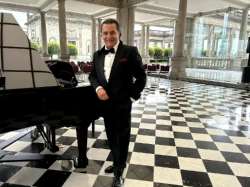 Tenor Emilio Ruggerio denuncia incumplimiento de pago por Secretaría de Cultura de Puebla