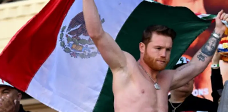 Terence Crawford rinde homenaje a 'Canelo' Álvarez por su carrera y habilidades