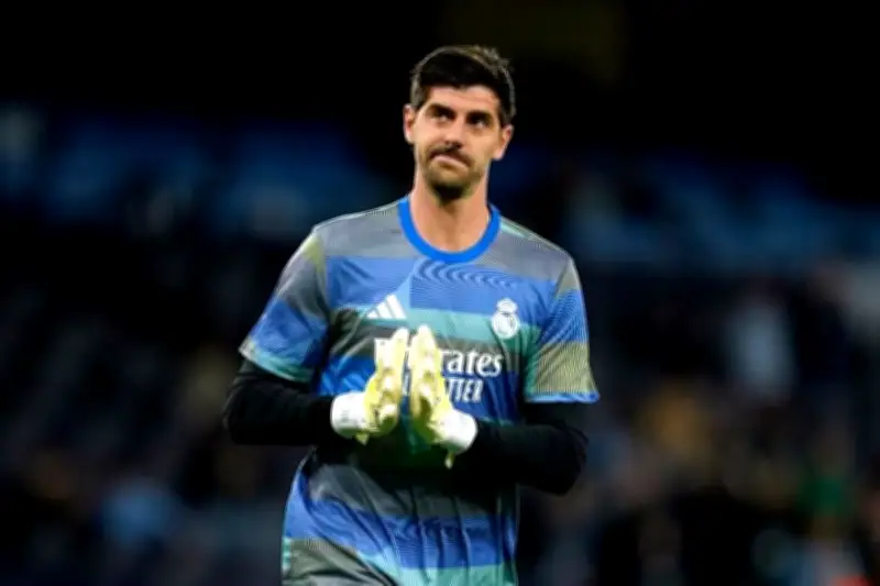 Thibaut Courtois sufre grave desgarro en el muslo, fuera de la temporada