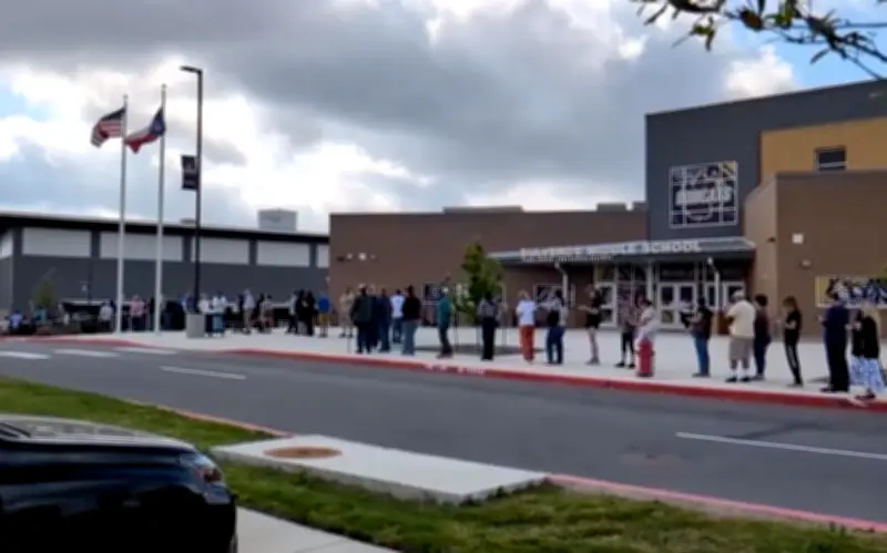 Tiroteo en secundaria de Texas: alumno de 15 años hiere a profesora y se suicida