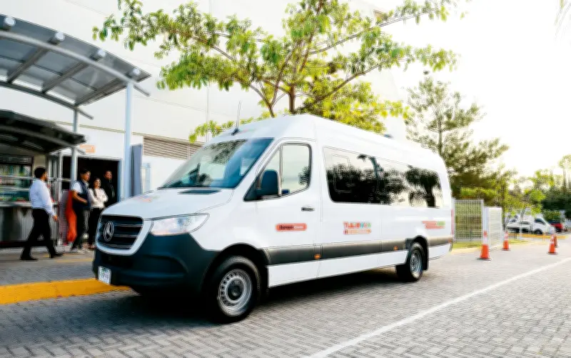 Tlajomulco lanza programa TlajoVan para reducir tráfico escolar en López Mateos