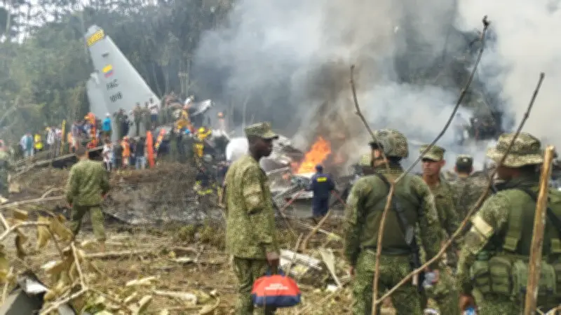 Tragedia aérea en Colombia: 66 fallecidos y 70 heridos tras caída de avión militar C-130