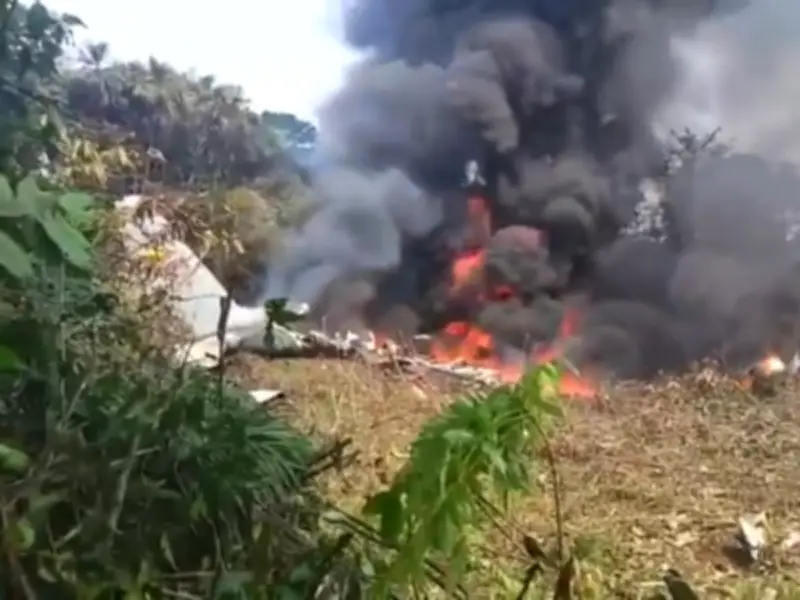 Tragedia aérea en Colombia: Avión militar se estrella dejando 8 muertos y 83 heridos