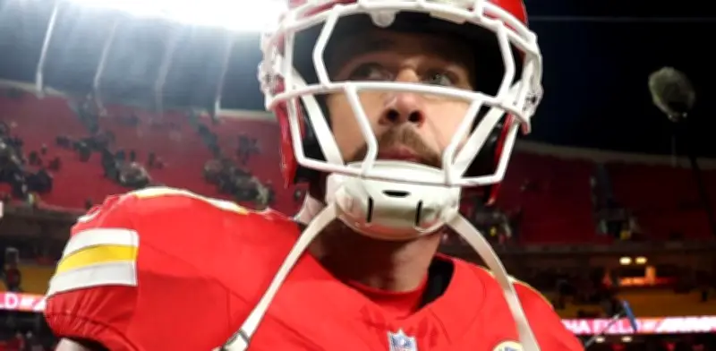 Travis Kelce Renueva con Kansas City Chiefs por Lealtad, Aunque el Contrato Cambia