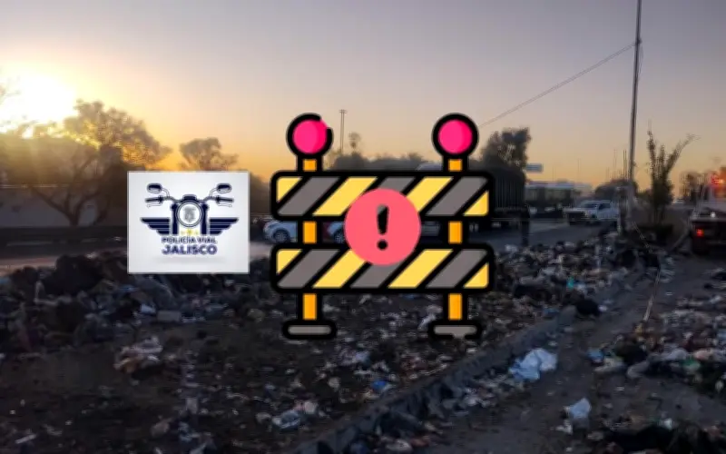 Tráiler impacta puente peatonal de Mi Macro en Periférico Sur de Jalisco, genera caos vial