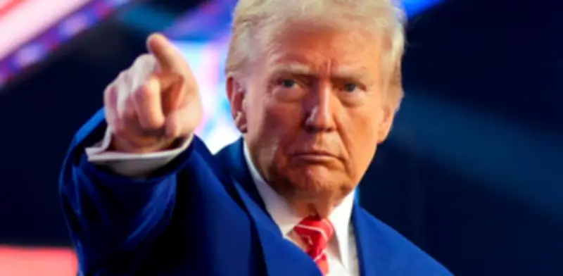 Trump advierte que la 'gran ola' en la guerra con Irán aún está por llegar