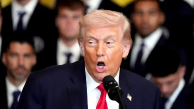 Trump afirma a CNN que el régimen cubano caerá pronto, intensificando tensiones