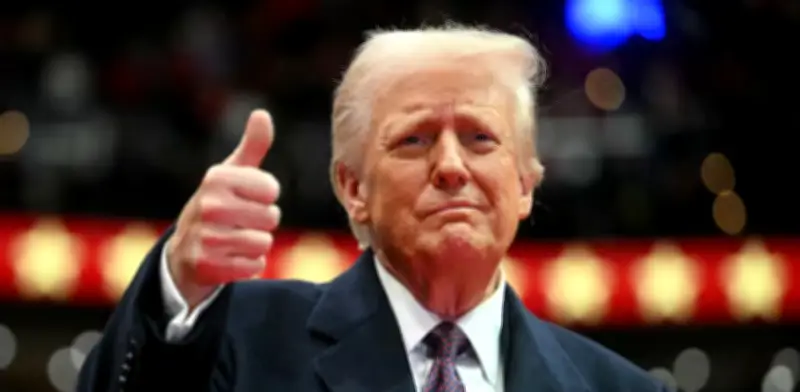 Trump afirma que EE.UU. no necesita el estrecho de Ormuz y amenaza con ceder control