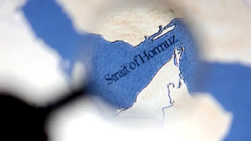 Trump amenaza a Irán: Abran el estrecho de Ormuz en 48 horas o atacaremos sus centrales eléctricas