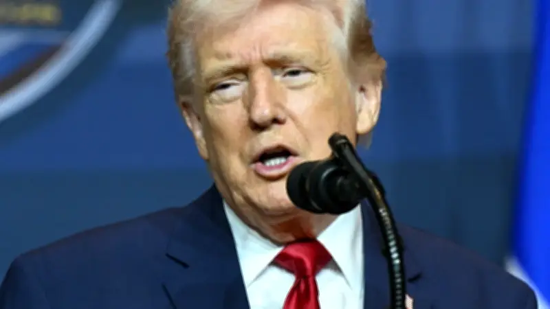 Trump amenaza a Irán con golpearlo 20 veces más fuerte si bloquea el Estrecho de Ormuz