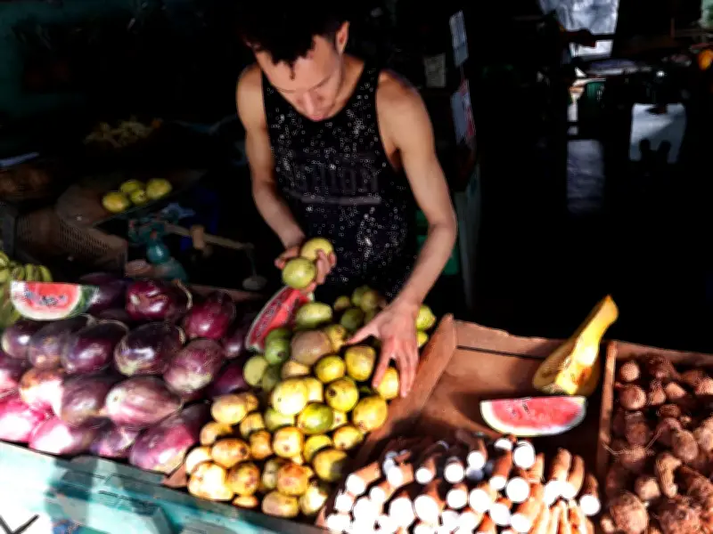 Trump amenaza con 'tomar Cuba' y la describe como nación en ruinas