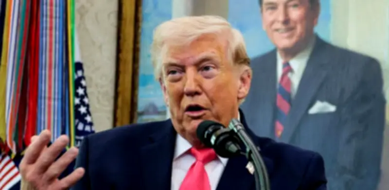 Trump anuncia negociaciones con Irán y promete un "regalo muy grande" en hidrocarburos