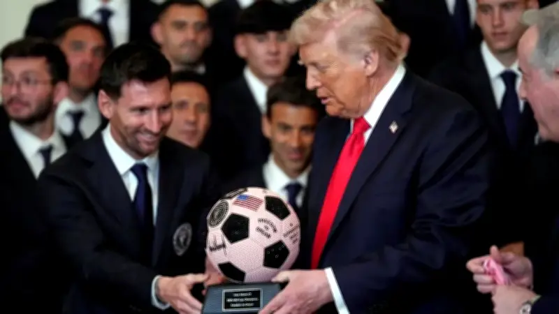 Trump Rinde Homenaje a Messi en Evento Político de Alto Perfil