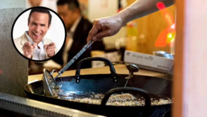 Ulises de la Torre, actor de Televisa, ahora atiende su propia taquería en Atizapán