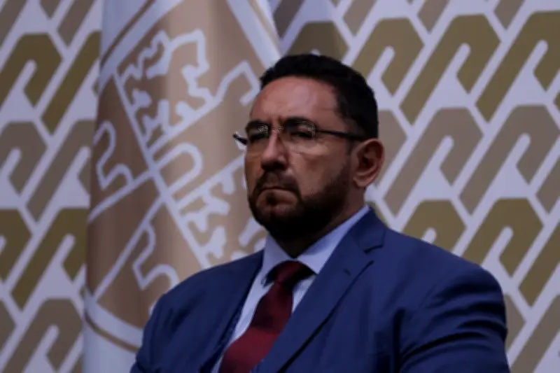 Ulises Lara informa sobre temas relevantes en conferencia de prensa en vivo