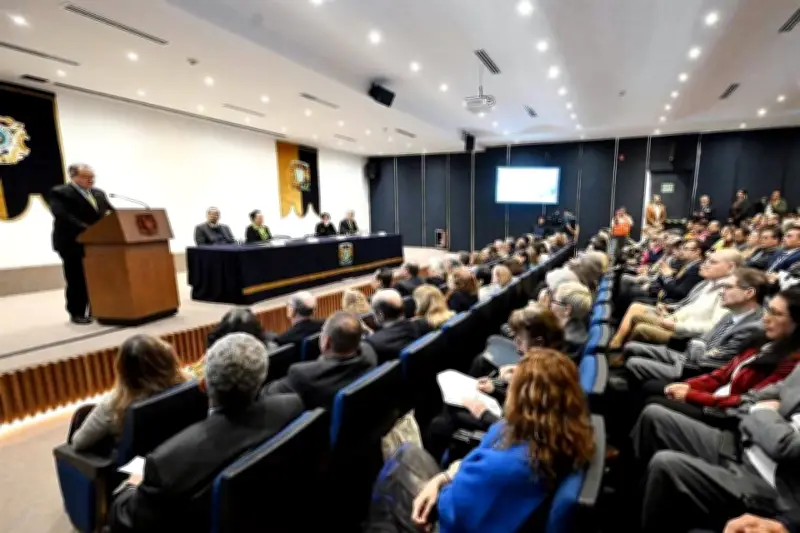 UNAM establece Consejo de Inteligencia Artificial y prepara reforma universitaria